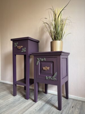'Gilded Grove' - Donkerpaarse plantentafel met bloemen B31xD31xH82 cm - Afbeelding 10