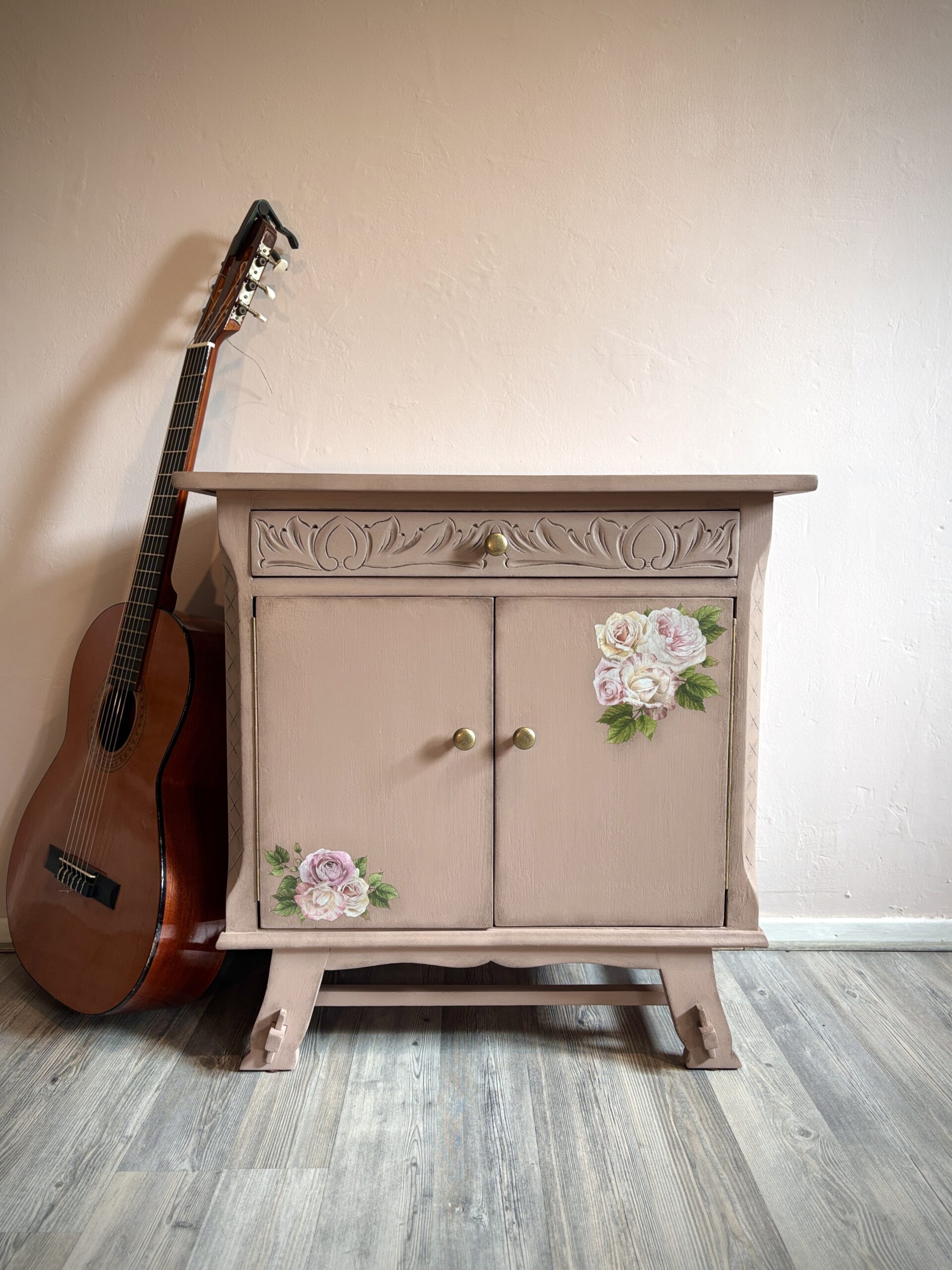 'Dusty Rose' - Oudroze kastje met bloemen transfer B65xD35xH64 cm