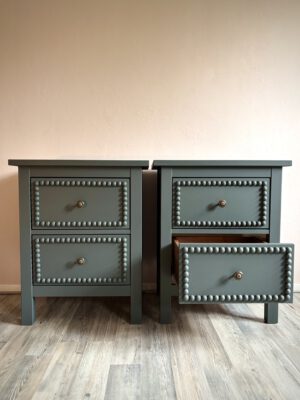 'Beaded Duo' - Donkergroene gerestylede Hemnes nachtkastjes B54xD38xH66 cm - Afbeelding 7