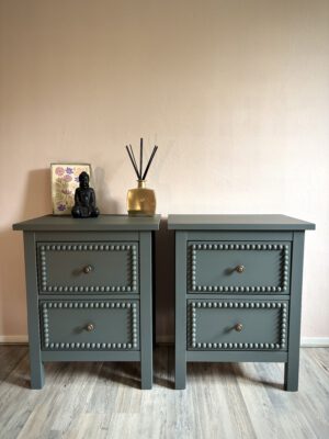 'Beaded Duo' - Donkergroene gerestylede Hemnes nachtkastjes B54xD38xH66 cm - Afbeelding 5