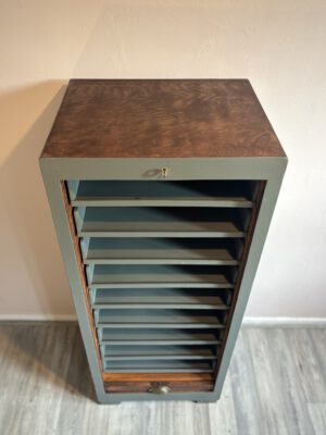 'Magnolia Secret' - Groen/ houtkleurige archiefkast met bloemen B46xD36xH114,5 - Afbeelding 15