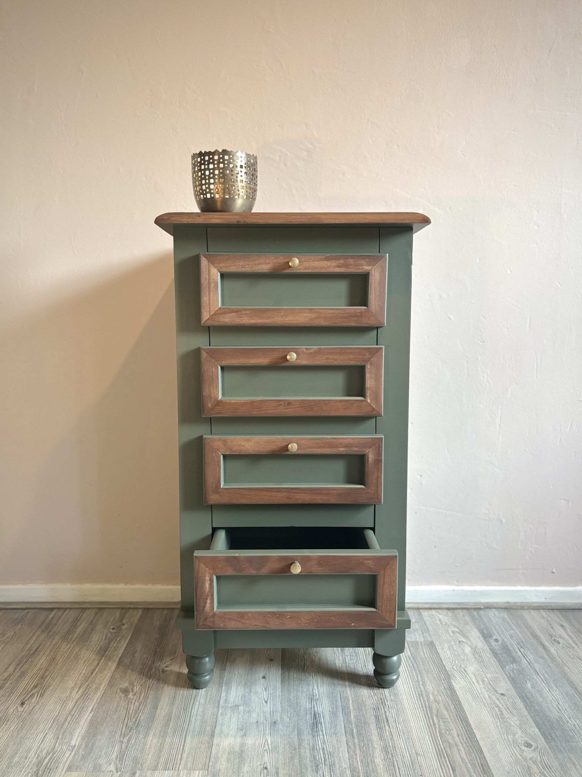 'Dusky Willow' - Groen/ houtkleurig charmant ladekastje B40xD35,5xH76 cm - Afbeelding 2