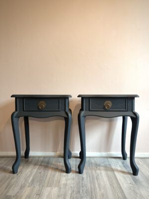 'Midnight Grace' – Donkerblauwe nachtkastjes in Queen Anne-stijl B44xD32xH57 cm - Afbeelding 12